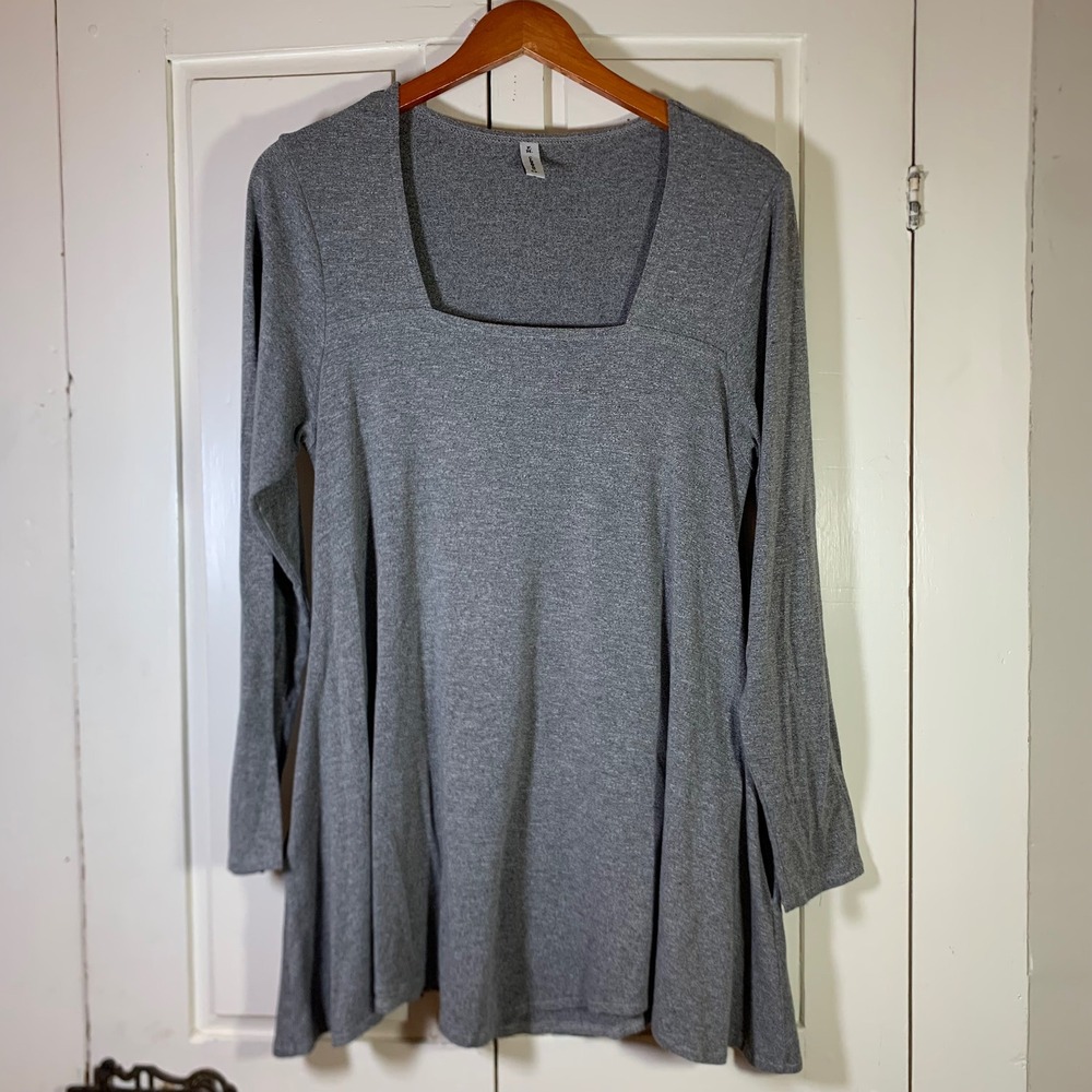 F.H. Clothing Co Womens Gray Square Neck Long Sleeve A-Line Tunic Top Pockets M